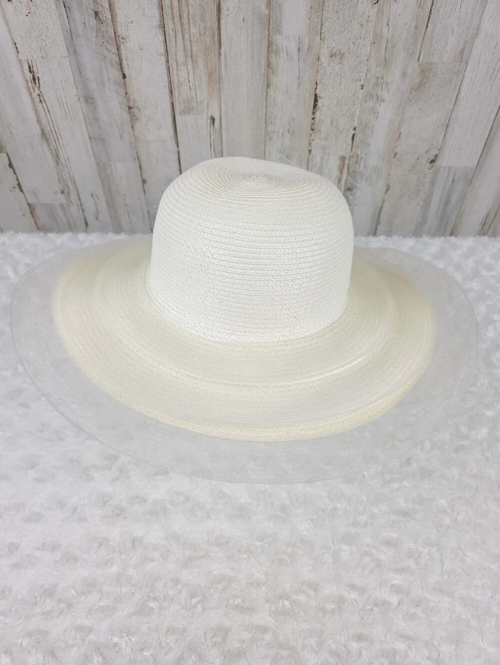 Cream-Colored Vintage Ladies' Tulle Straw Hat One Size - Picture 1 of 10